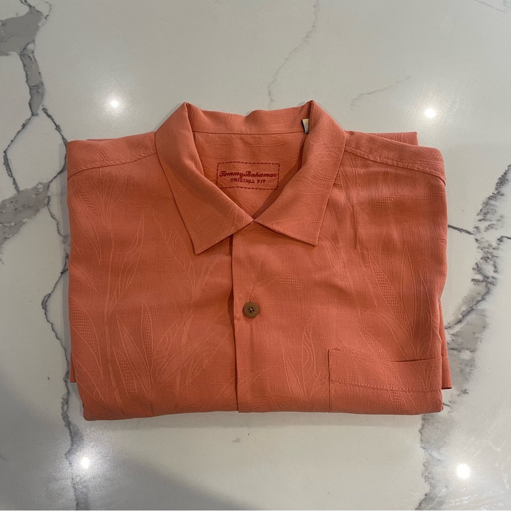 Tommy Bahama Casual Button Up